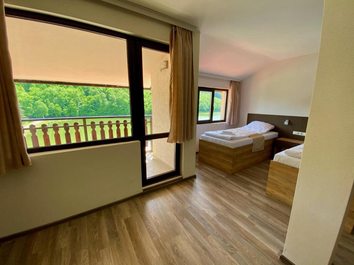 Tryavna Lake Hotel & Spa Exterior photo