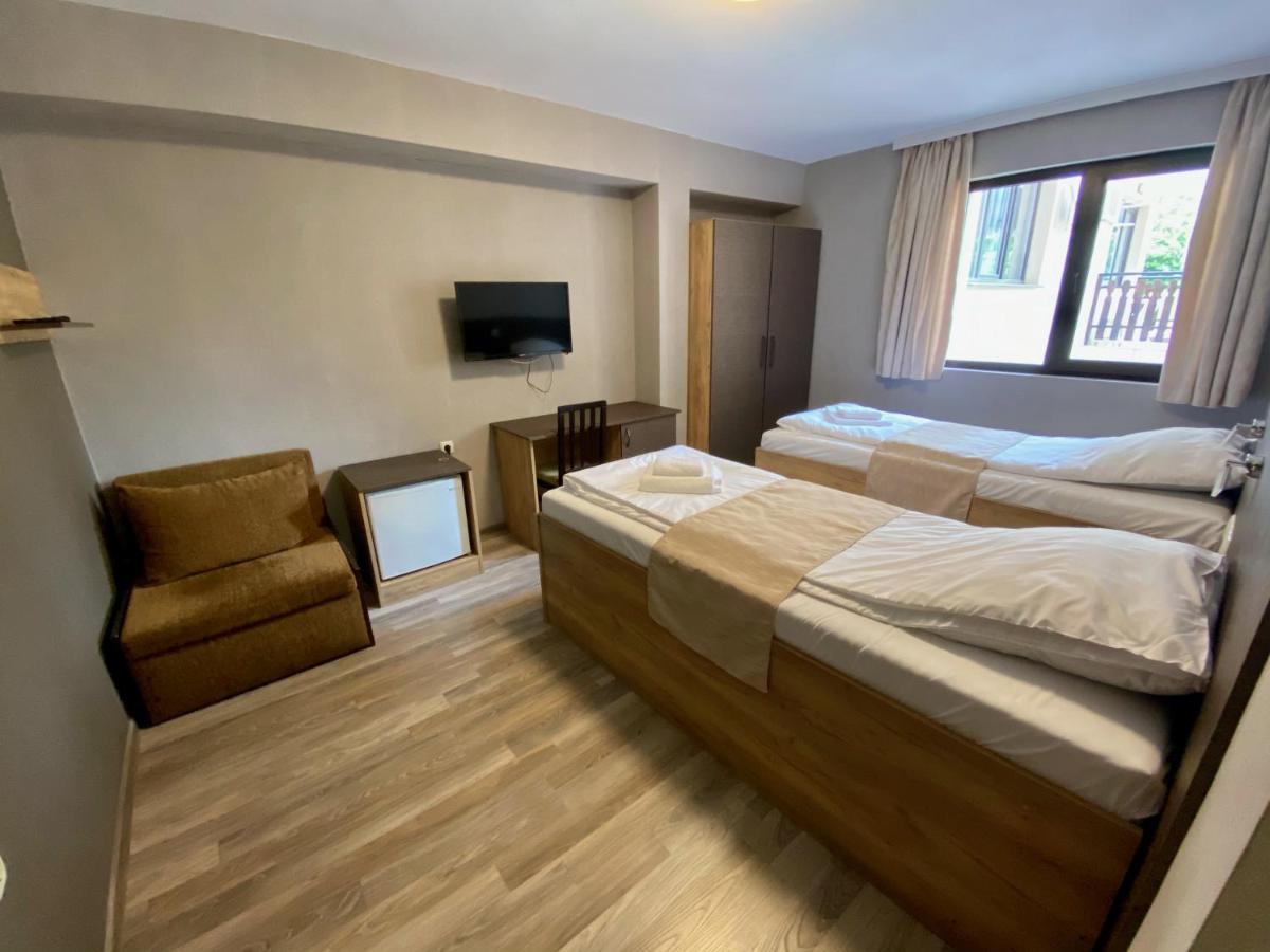 Tryavna Lake Hotel & Spa Exterior photo