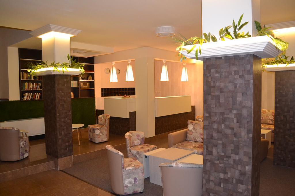Tryavna Lake Hotel & Spa Exterior photo